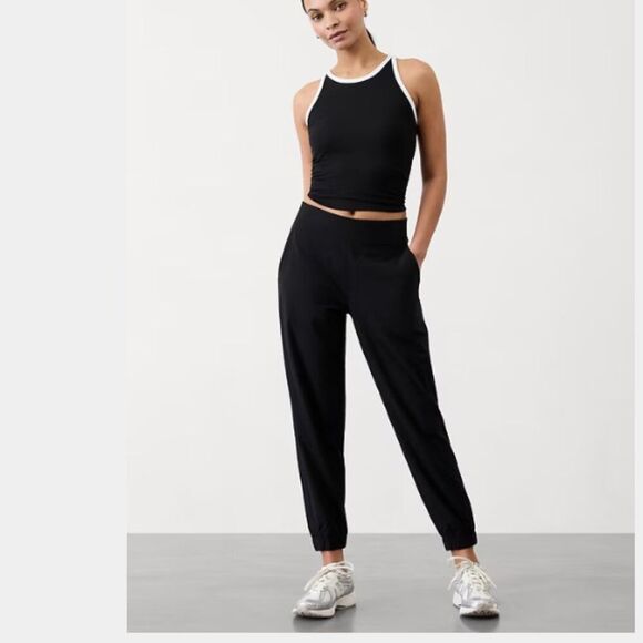 ATHLETA Brooklyn Mid Rise Jogger Black Size 0 - Picture 1 of 7